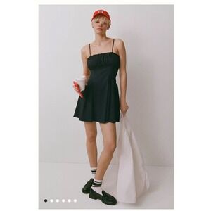Maeve Ruched Pleated Flare
Dress Size 6